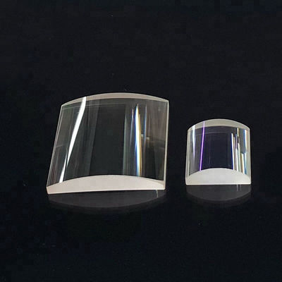 L'AR a enduit la lentille concave cylindrique